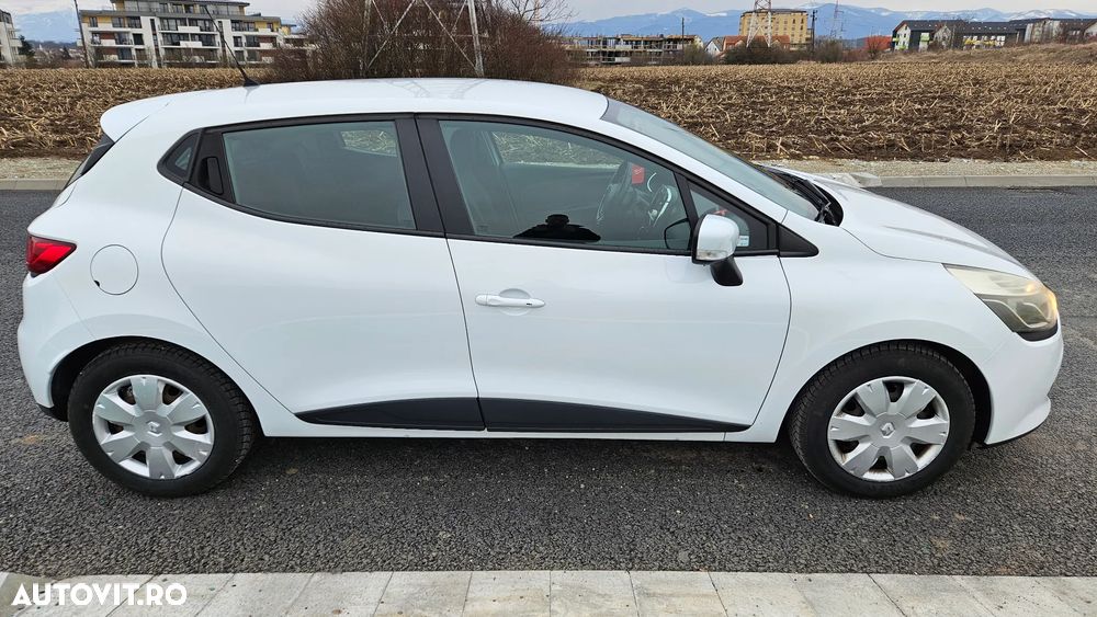 Renault Clio 1.2 16V Expression - 7