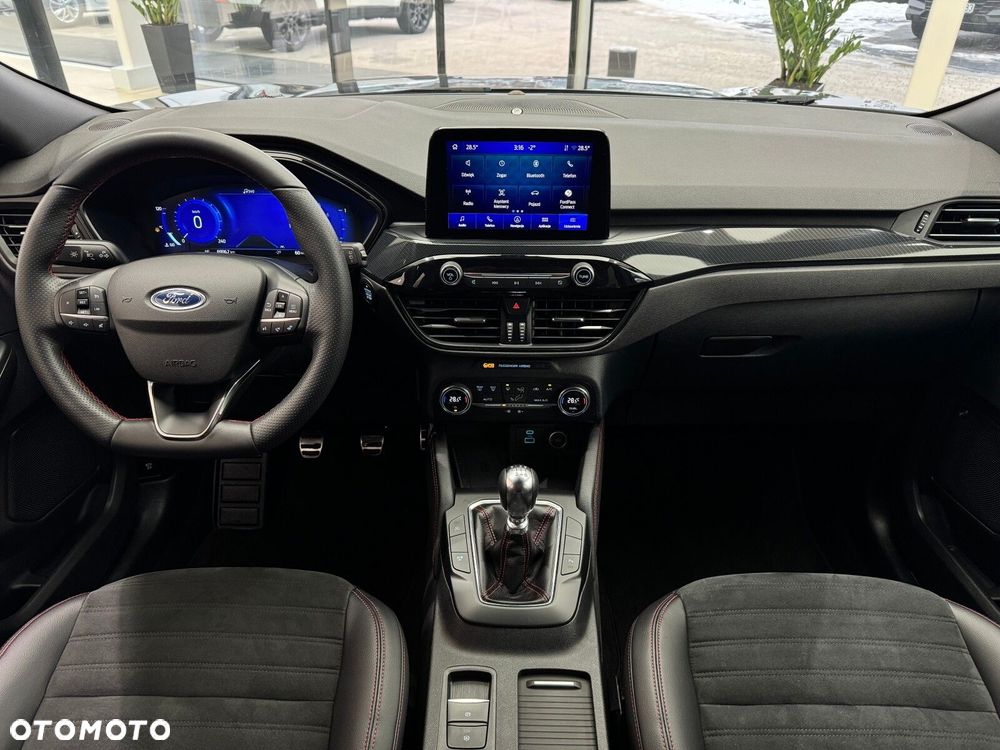 Ford Kuga 1.5 EcoBoost FWD ST-Line X - 13