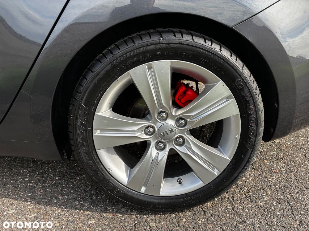 Kia Ceed - 14