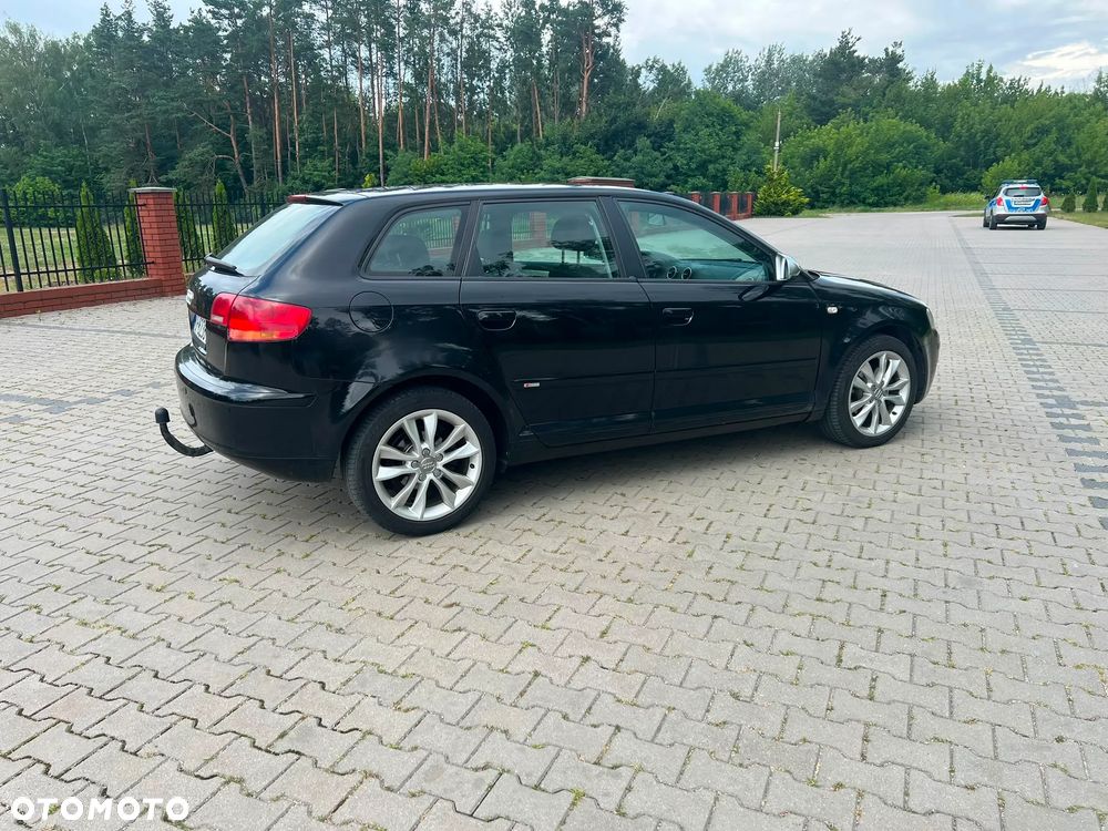Audi A3 Sportback 2.0 TDI Ambition - 4