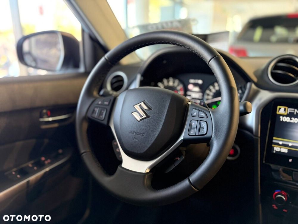 Suzuki Vitara - 11