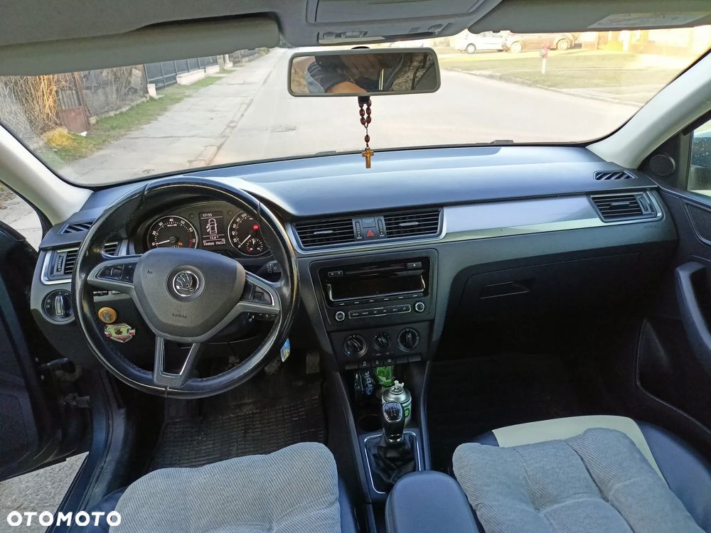 Skoda RAPID 1.2 Active Max - 12