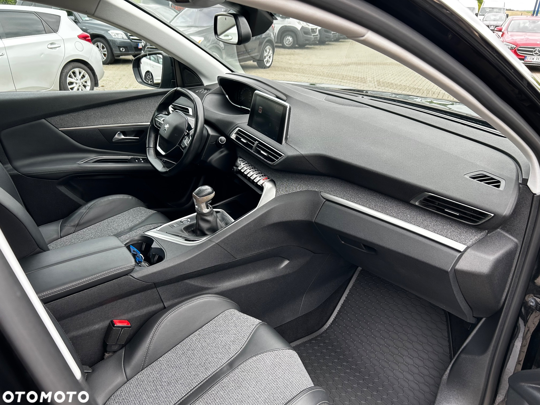 Peugeot 3008 BlueHDi 130 Stop & Start Allure Business-Paket - 10