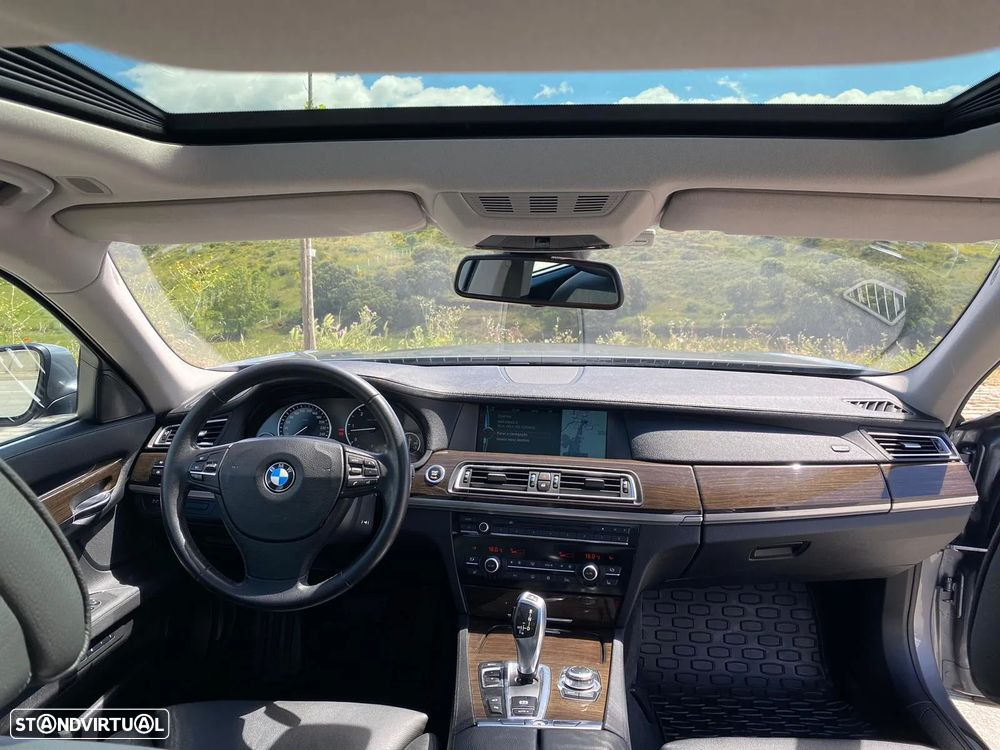 BMW 730 d - 10