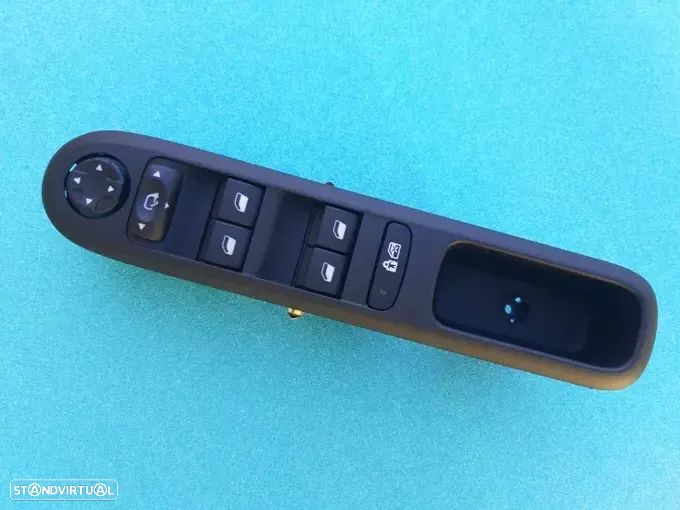 Comando interruptor botão vidros Peugeot 3008 e 5008  NOVO