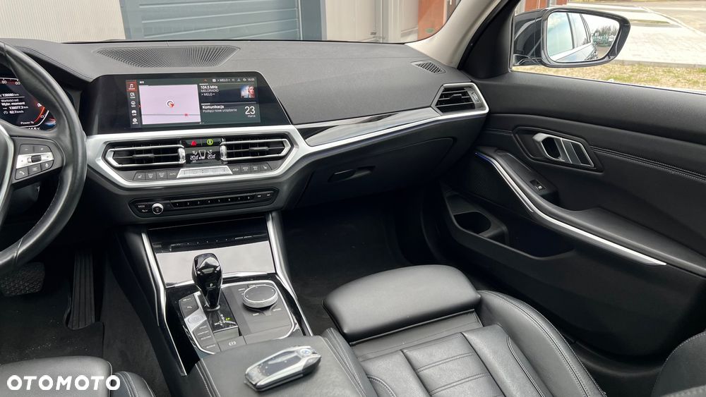 BMW Seria 3 320d xDrive Luxury Line - 12
