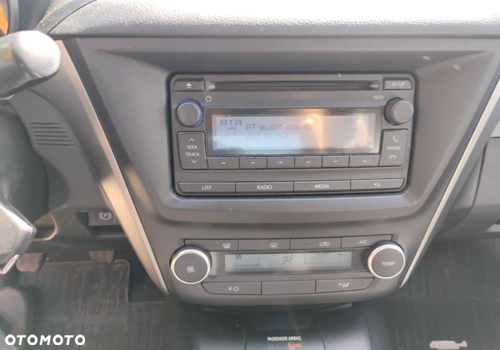 Toyota Avensis - 15