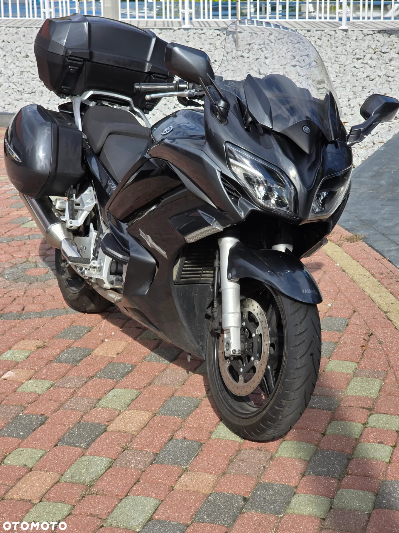Yamaha FJR - 11