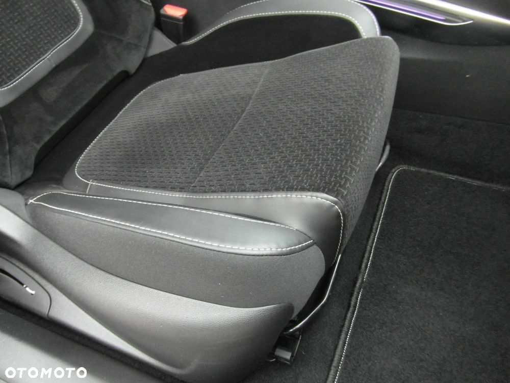 Renault Megane ENERGY TCe 100 PLAY - 18
