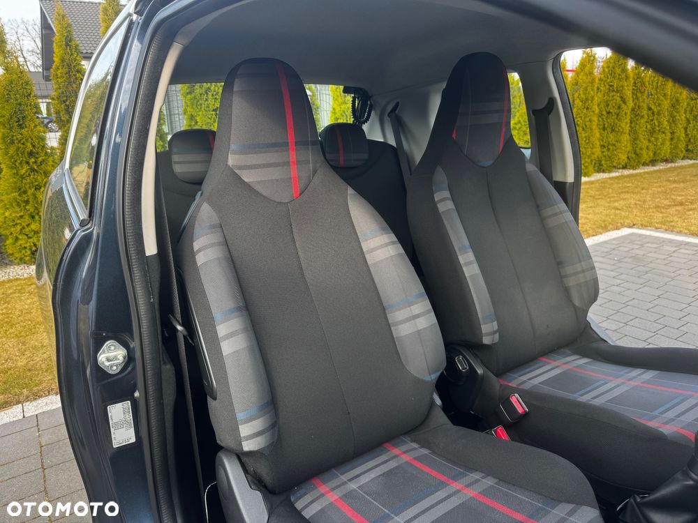 Peugeot 108 - 8