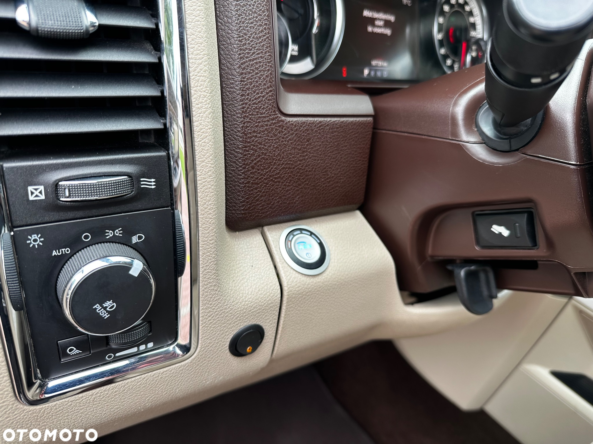 Dodge RAM 1500 5.7 4x4 - 15