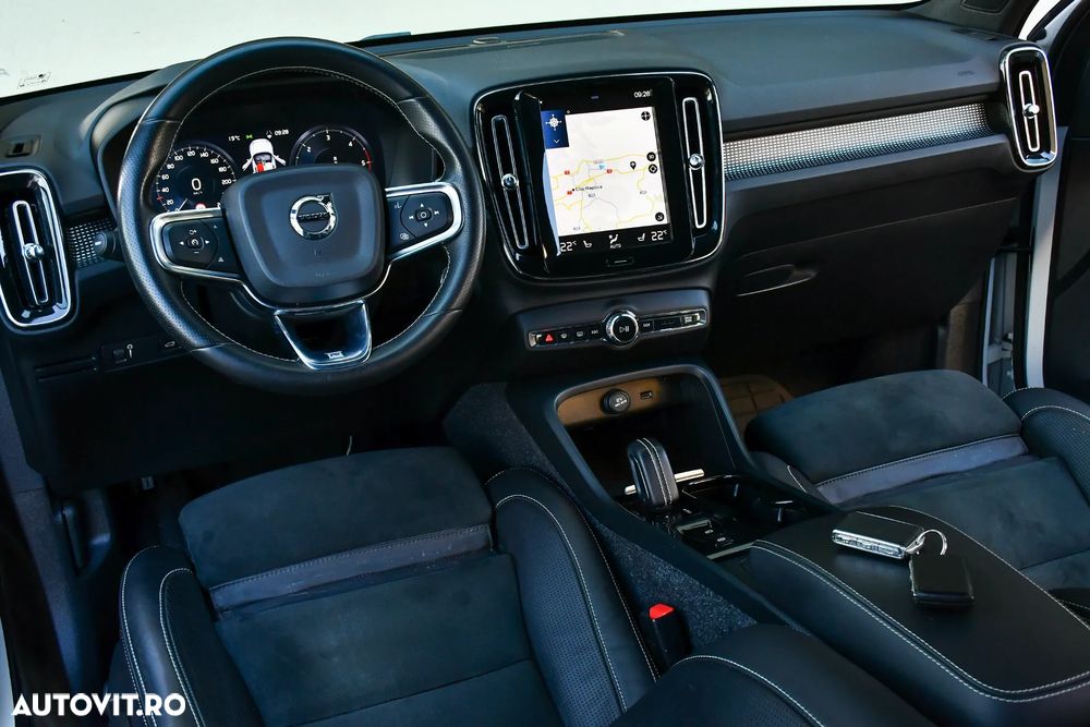 Volvo XC 40 D4 AWD Geartronic R-Design - 25