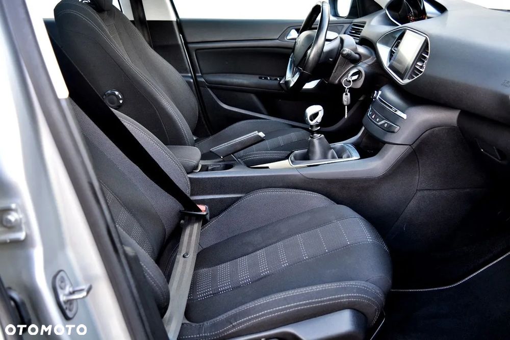 Peugeot 308 1.6 BlueHDi Business Line S&S - 18