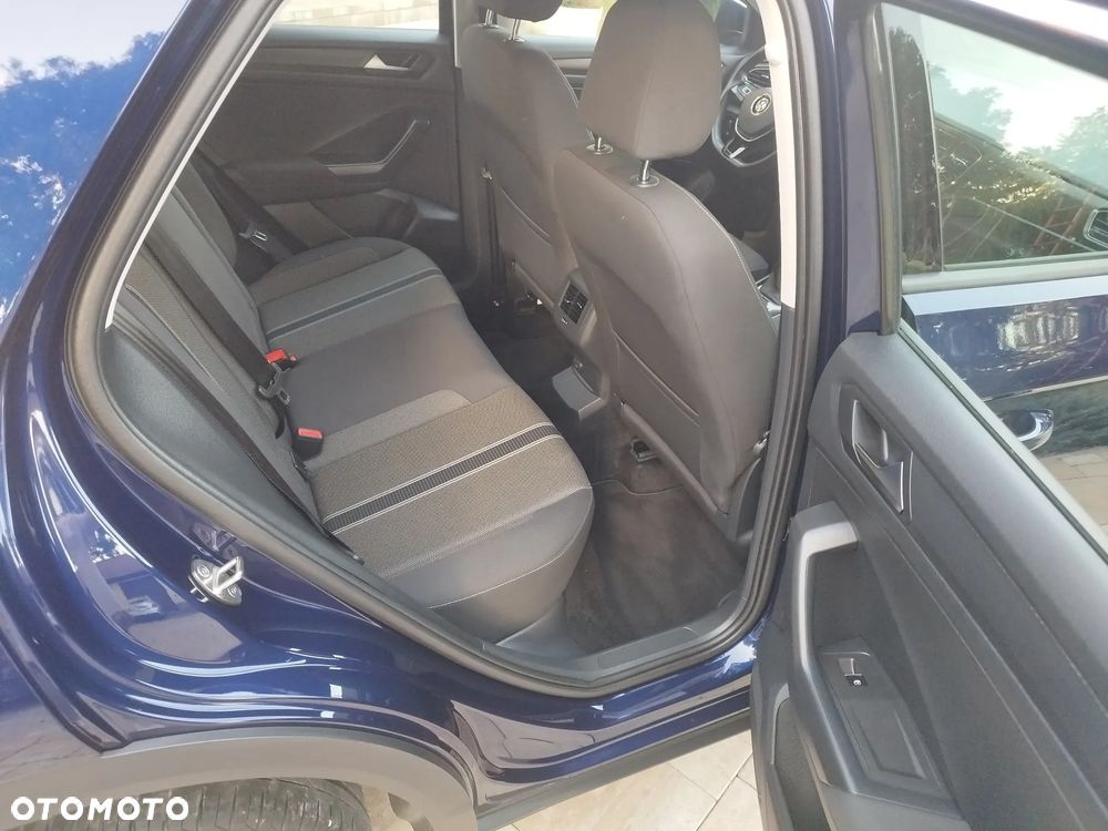 Volkswagen T-Roc - 24