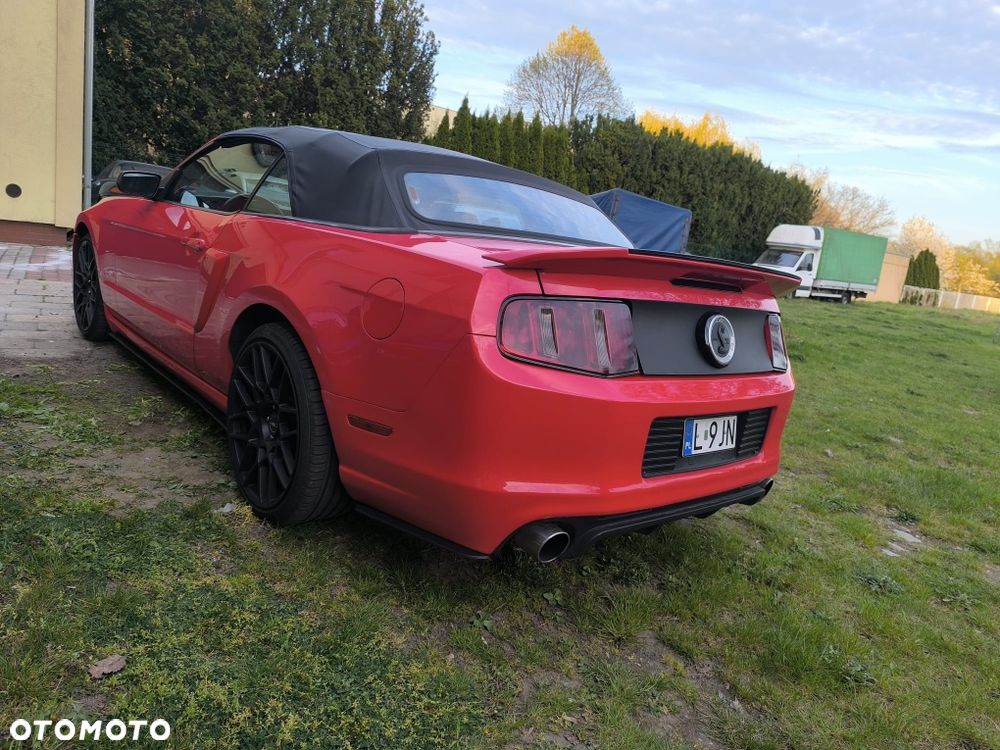 Ford Mustang - 2