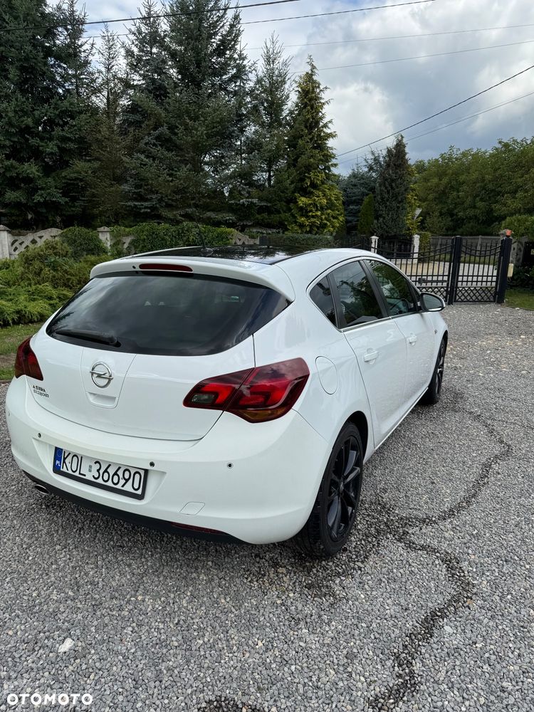 Opel Astra 1.4 T Essentia - 4