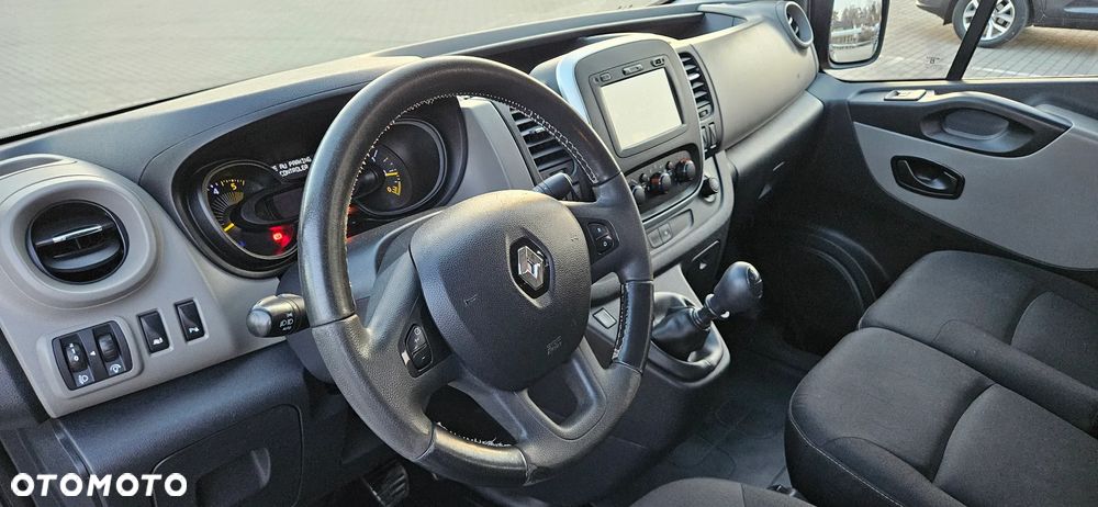 Renault TRAFIC - 10