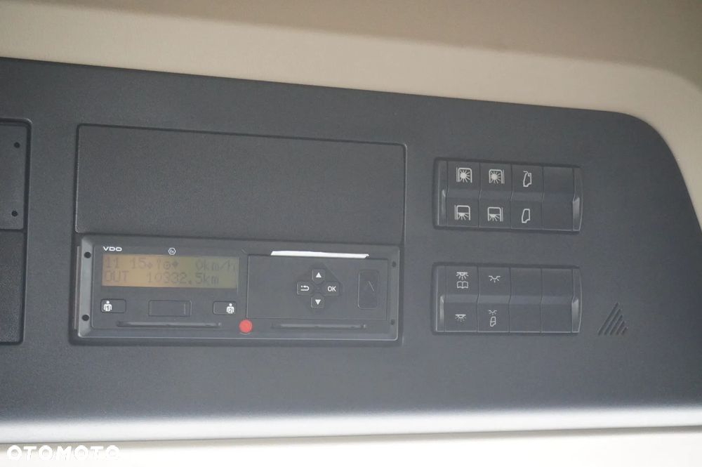 Mercedes-Benz Actros 2540 6x2 / 10 tho. km!!! / 5-seater cab! / BDF - 24