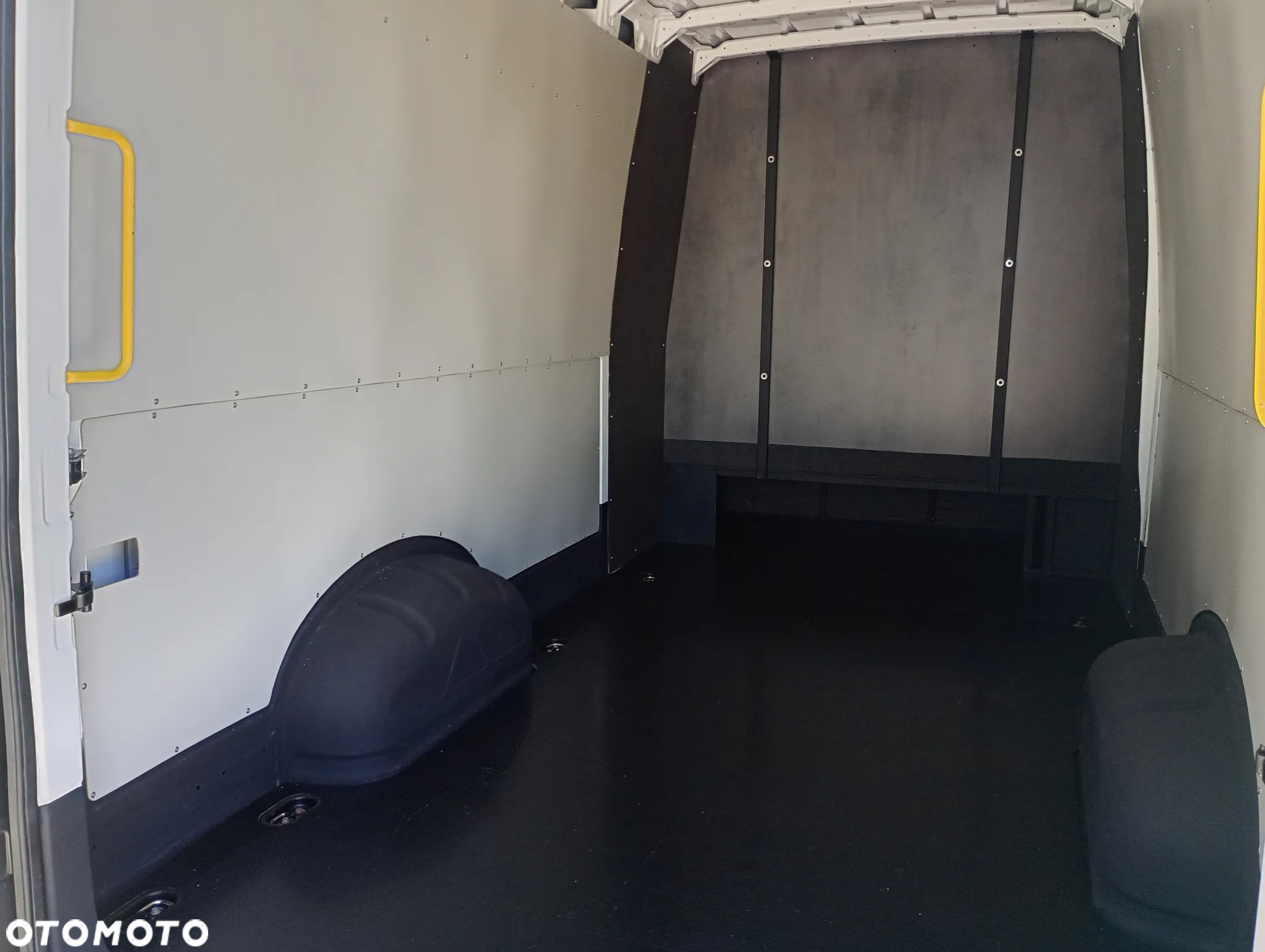 Volkswagen CRAFTER MAXI BRYGADÓWKA 7 OSÓB KLIAMTRONIC TEMPOMAT NR.77 - 19