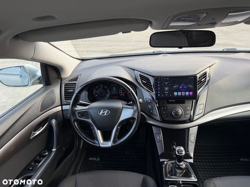 Hyundai i40 Kombi 1.7 CRDi Premium - 19