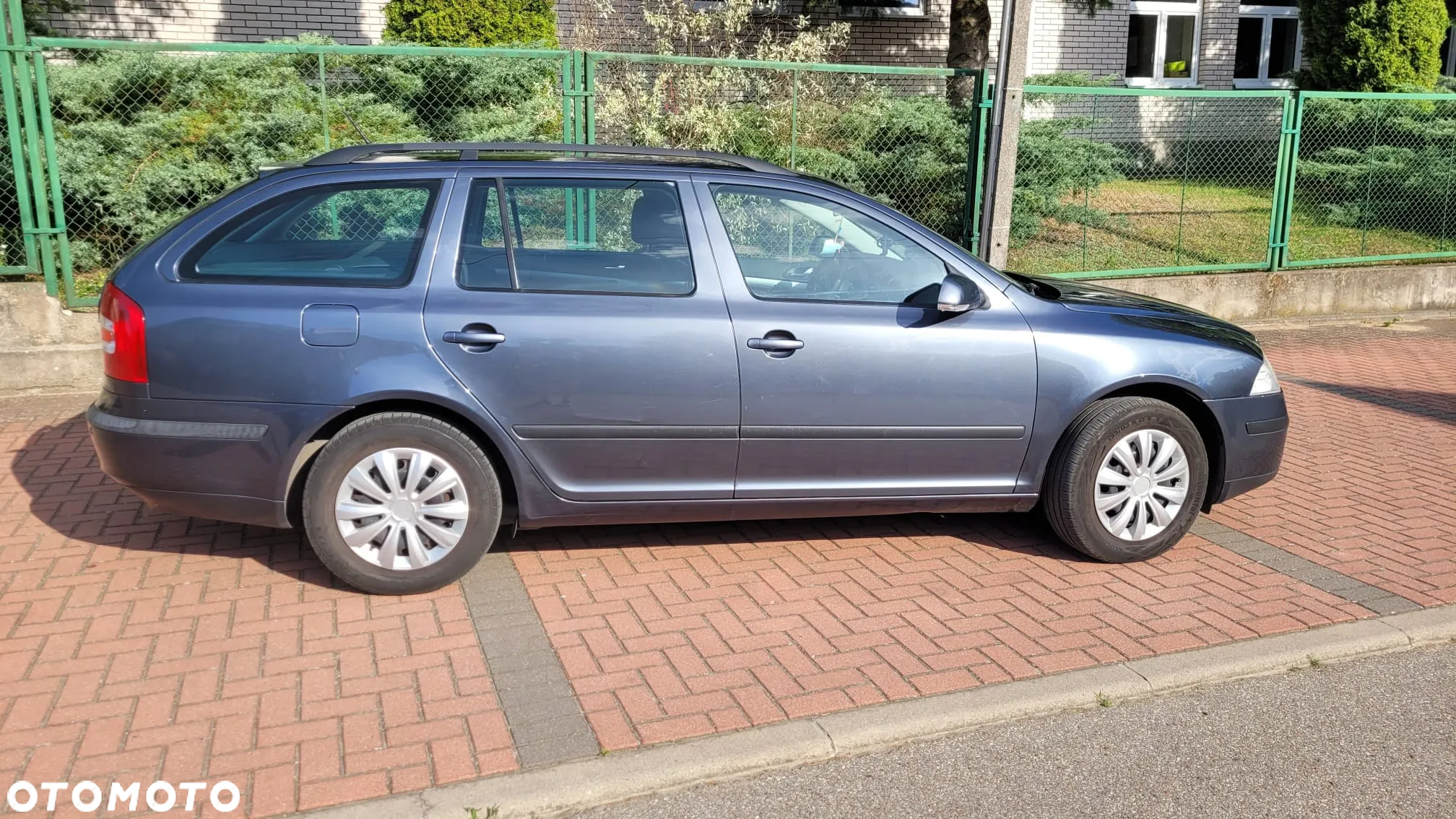 Skoda Octavia Combi 2.0 TDI DPF Ambiente - 4