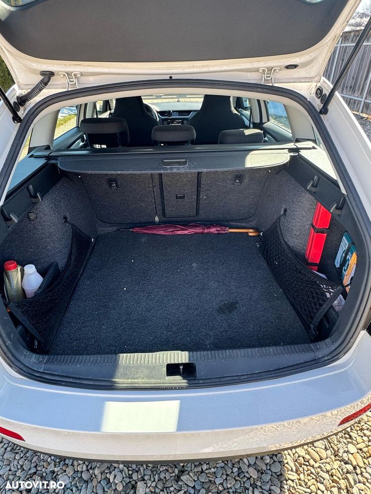 Skoda Octavia 2.0 TDI ELEGANCE - 8