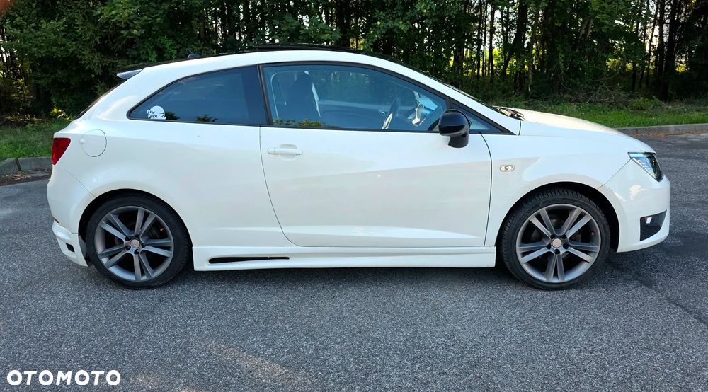 Seat Ibiza SC 1.6 16V Sport DSG - 8