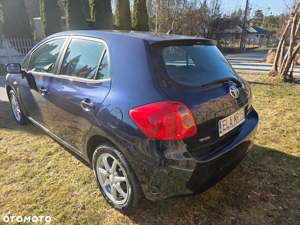Toyota Auris 1.6 VVT-i Team - 3