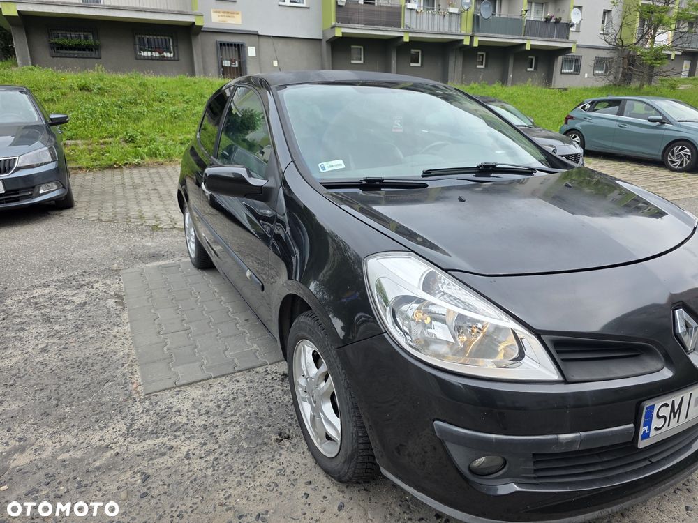 Renault Clio - 1