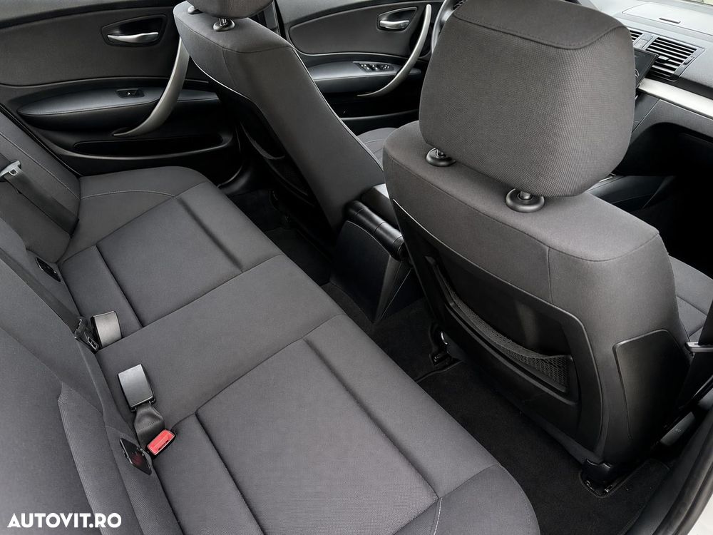 BMW Seria 1 120d DPF - 8