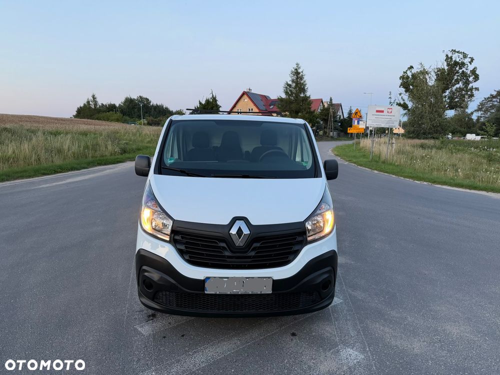 Renault Trafic - 2