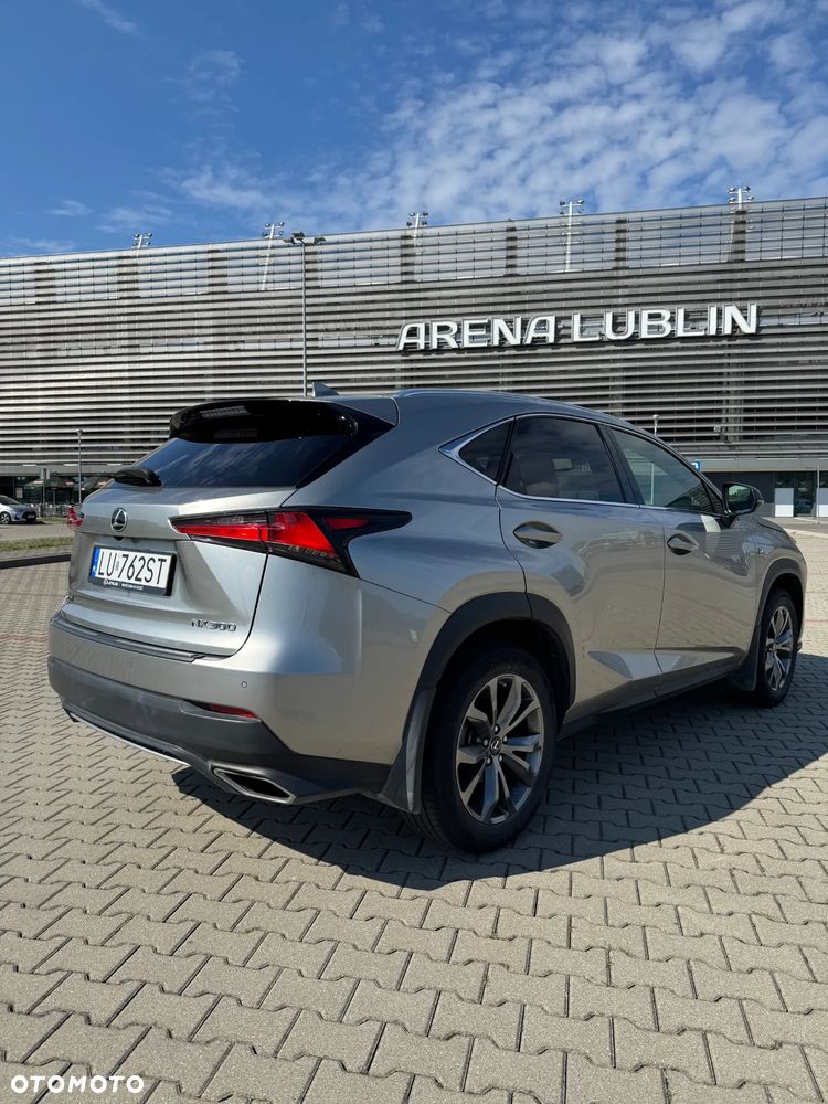 Lexus NX 300 F Sport AWD - 4