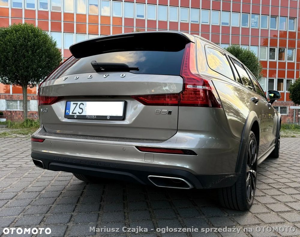 Volvo V60 Cross Country Pro B5 B AWD - 3