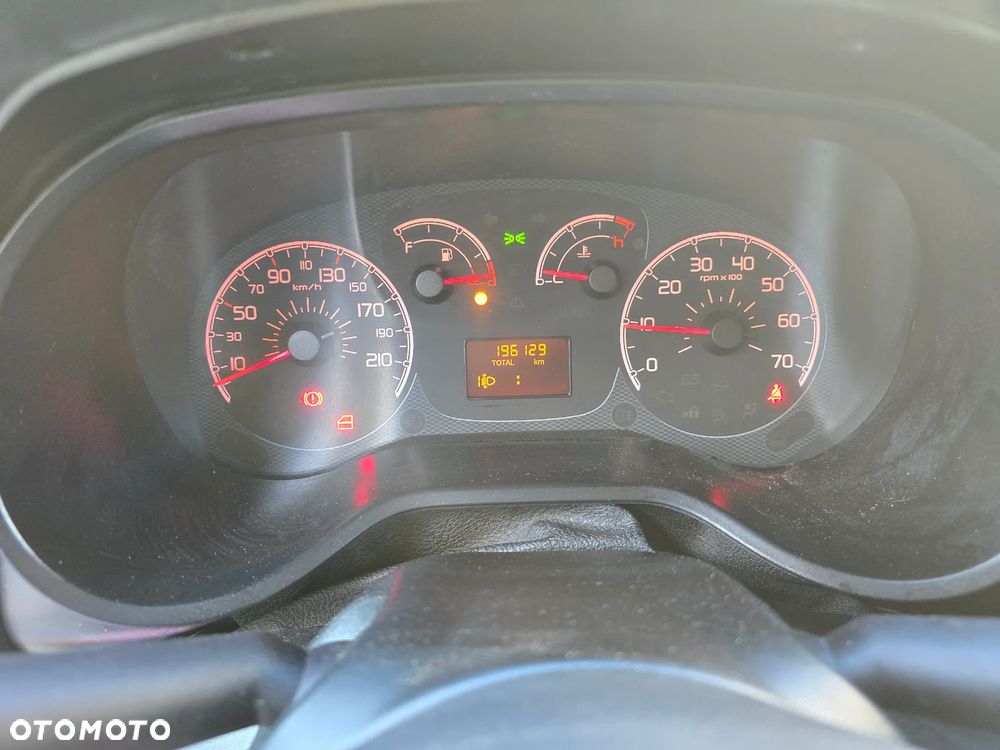Fiat DOBLO - 17