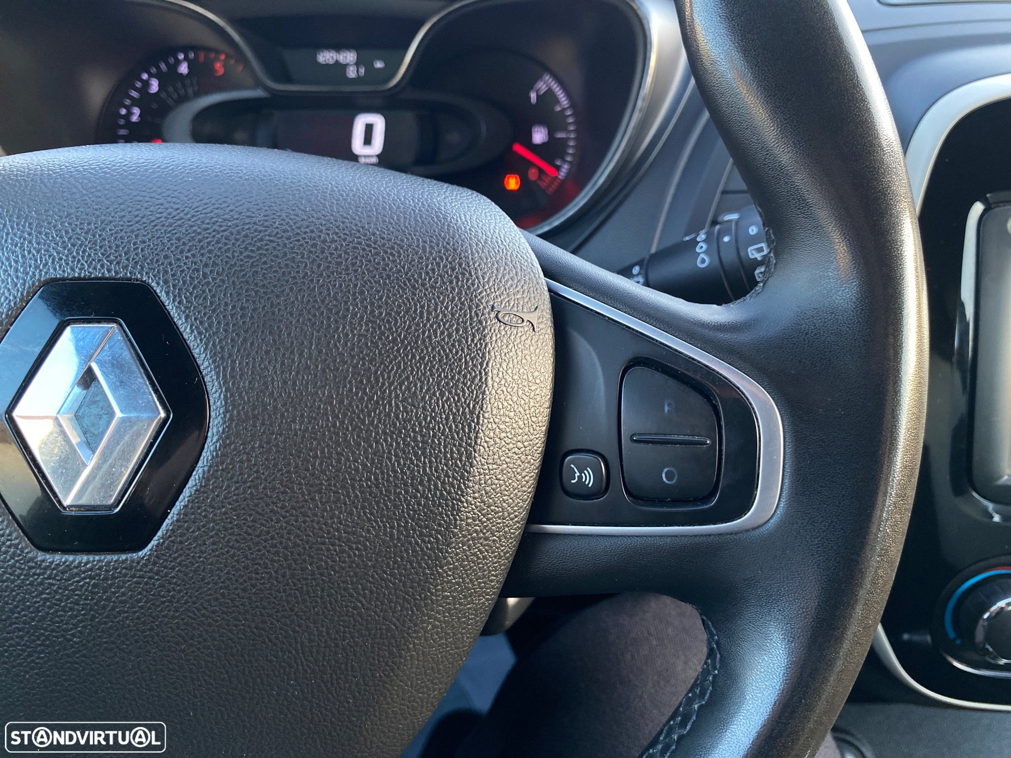 Renault Captur 1.5 dCi Exclusive - 23