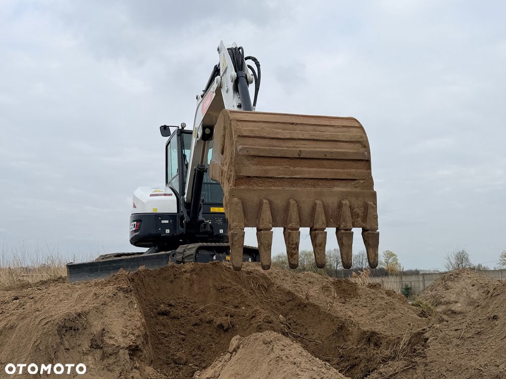 Bobcat Minikoparka Bobcat e50Z 5ton e55 e60 Cat 303.5 304  305 3xłyżki Ramię LOONG dodatkowe linie hydr wyjścia AUX1 + 2 przeciw waga MAX-dociążenie gąsienice 85% od nowości 1 właściciel z Niemiec Auto IDLEE po serwisie Widły wiertnica grabie i inne za dopłatą Szybkozłącze hydr Miller łyżka przedsiębierna Pług  Kubota Takeuchi Jcb - 23
