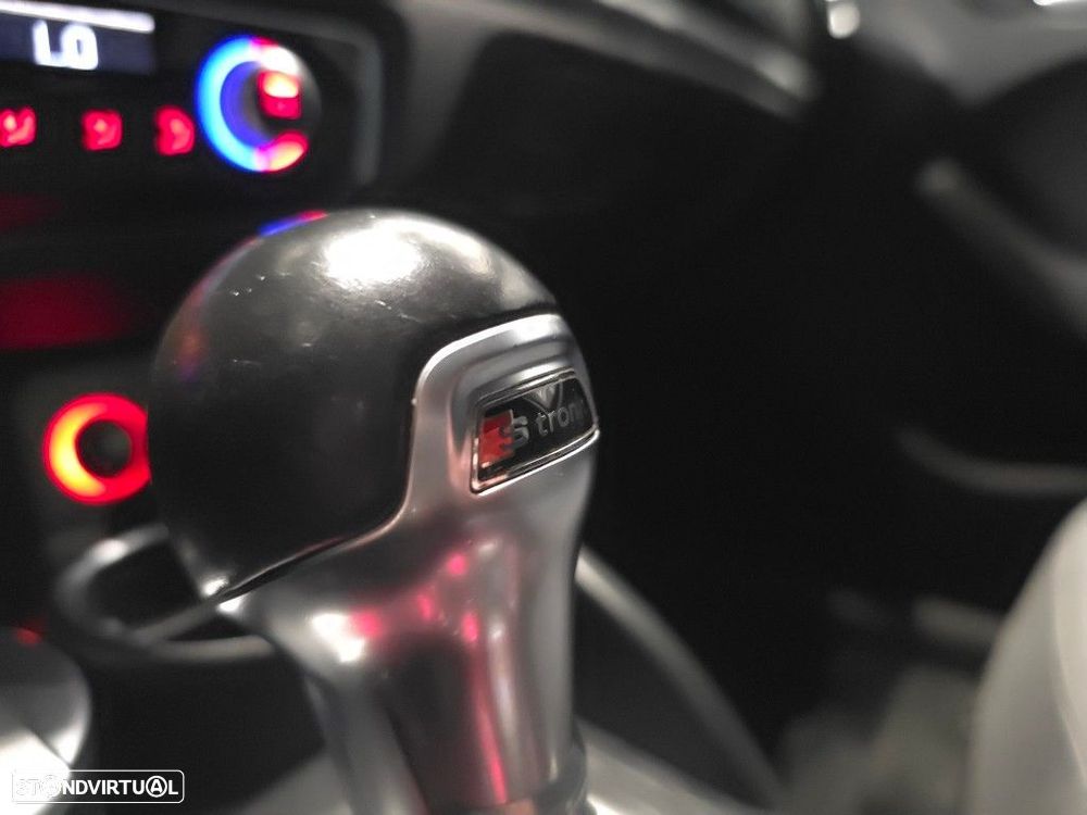 Audi A3 Sportback 1.6 TDI Attraction S tronic - 35