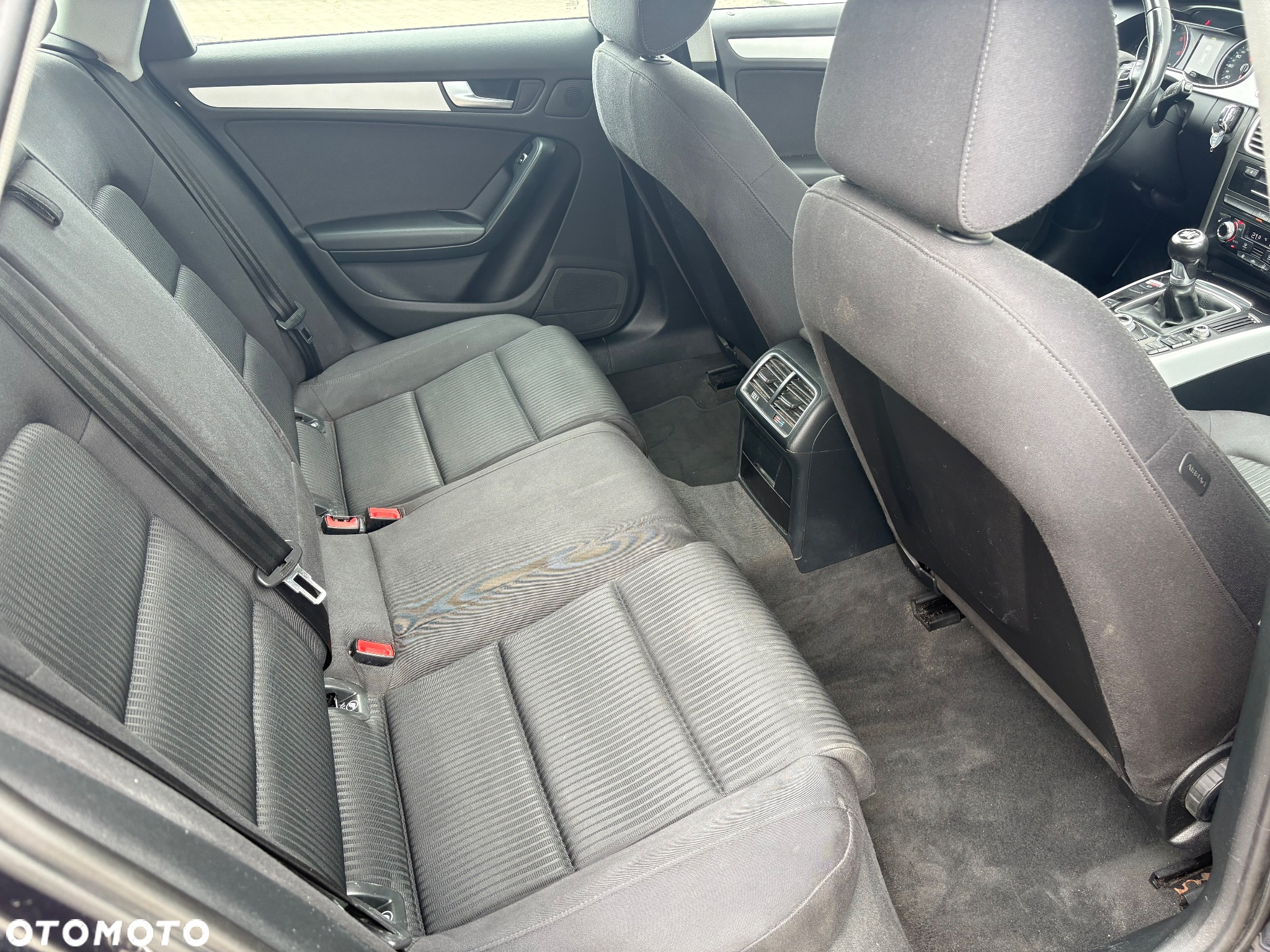 Audi A4 Avant 2.0 TDI DPF clean diesel S line Sportpaket - 26