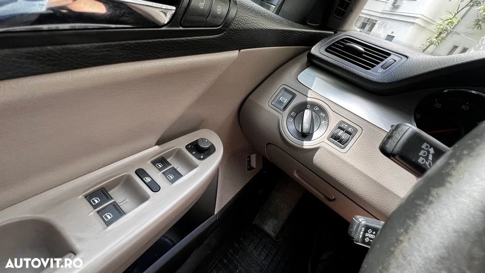 Volkswagen Passat 2.0TDI Highline DPF - 11