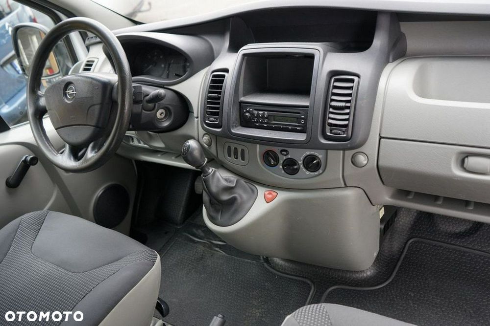 Opel Vivaro - 20