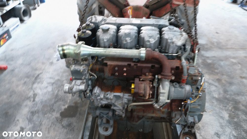 Głowica silnika liebherr D934S,A6 - 1