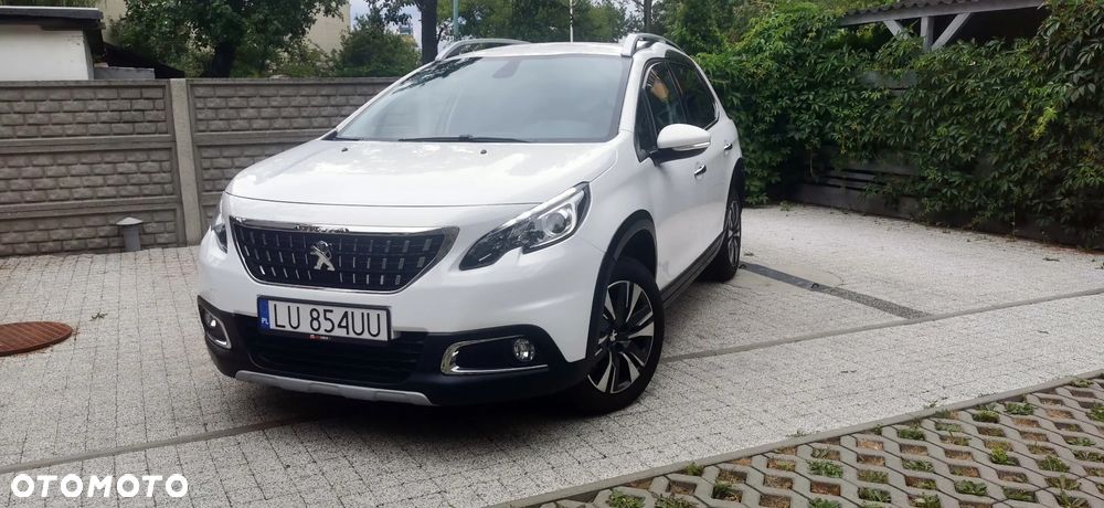 Peugeot 2008 1.2 Pure Tech Style S&S - 2