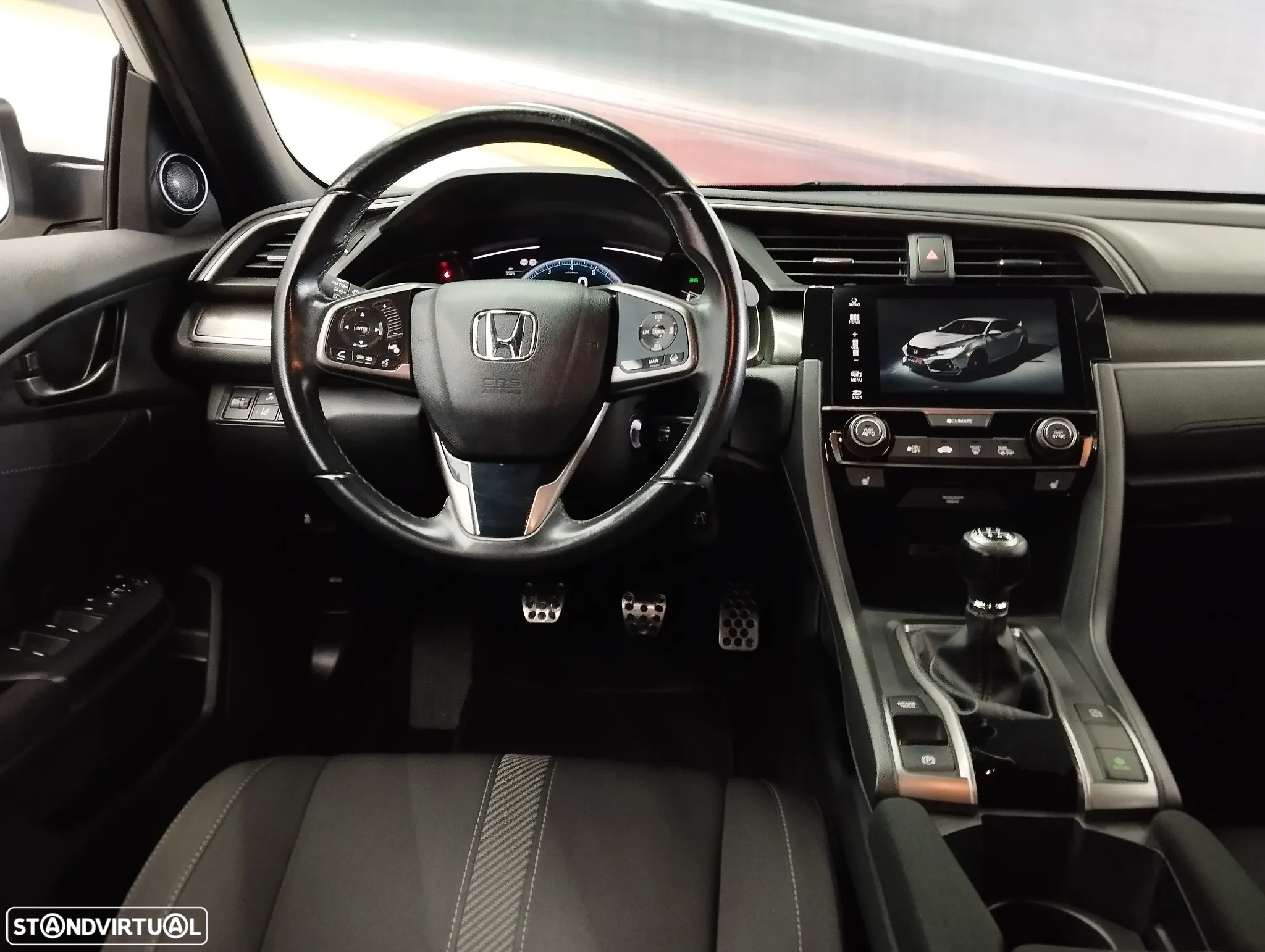 Honda Civic 1.0 i-VTEC Elegance Navi - 16