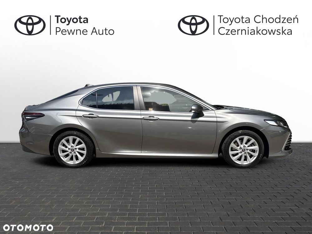 Toyota Camry 2.5 Hybrid Comfort CVT - 8