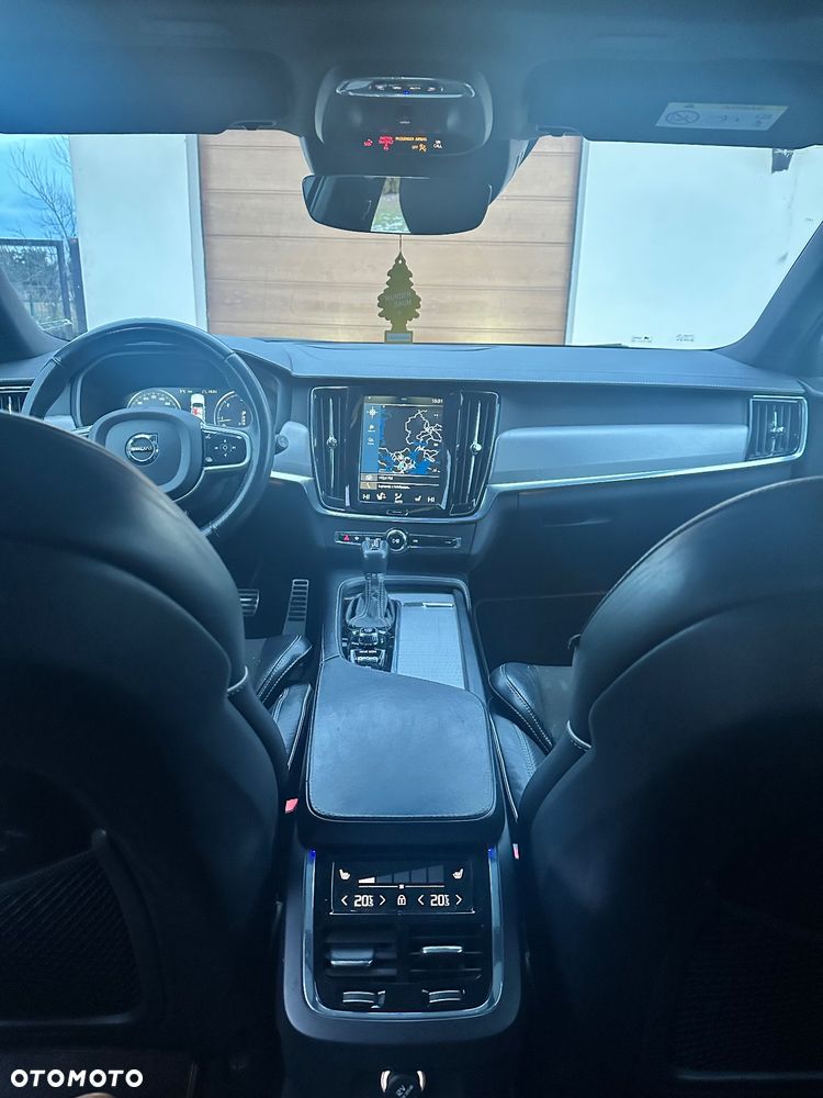 Volvo V90 D3 R-Design - 20