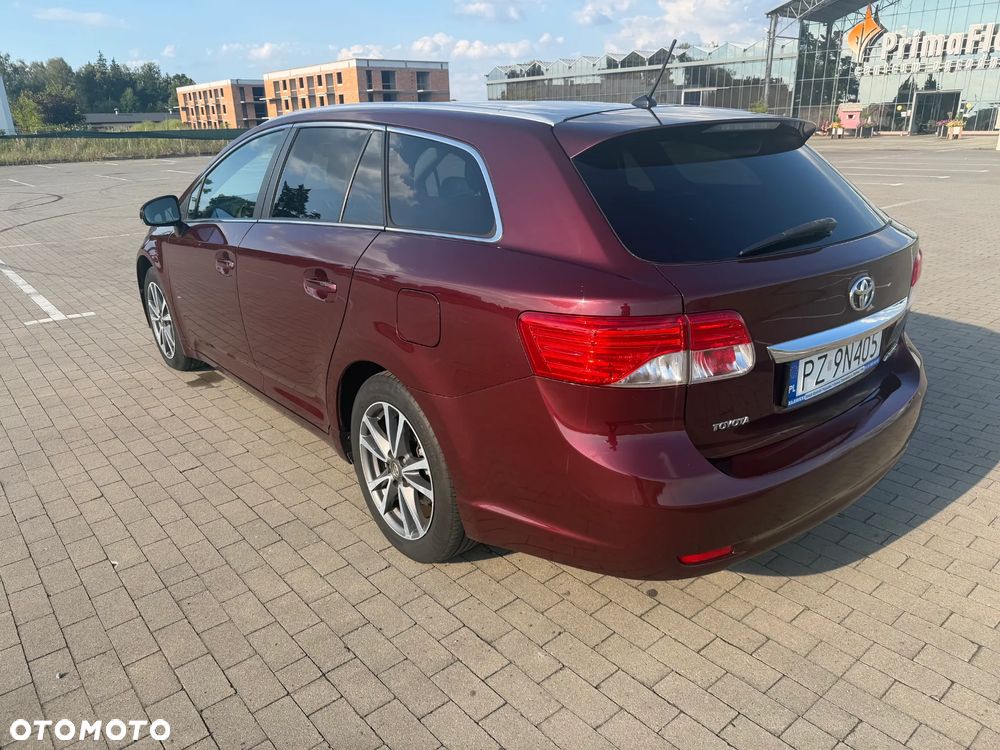 Toyota Avensis - 7