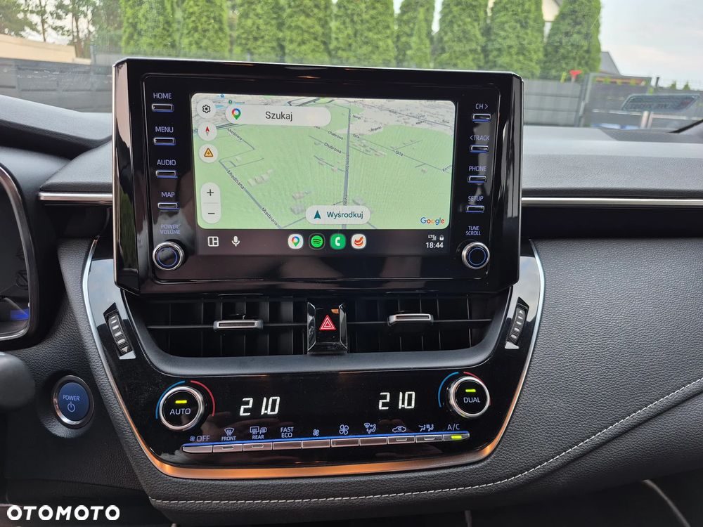 Toyota Corolla 1.8 Hybrid Comfort - 13