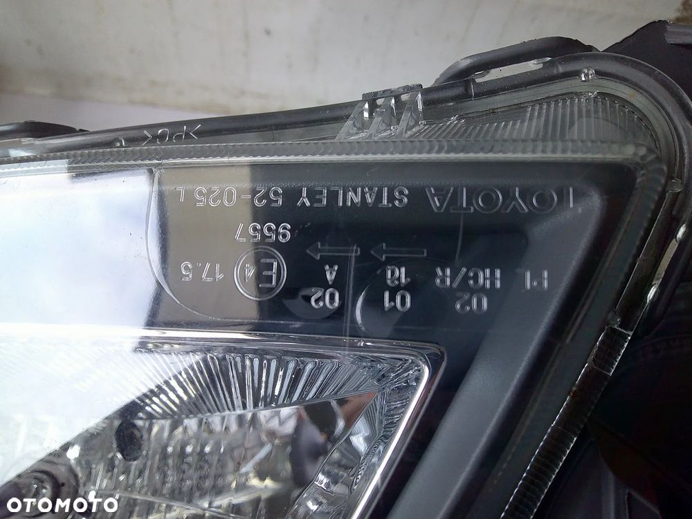 toyota yaris verso lampa przód lewa przednia nowa oryg - 2