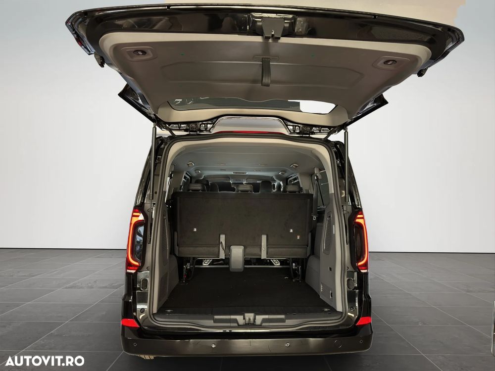 Volkswagen Caravelle - 9