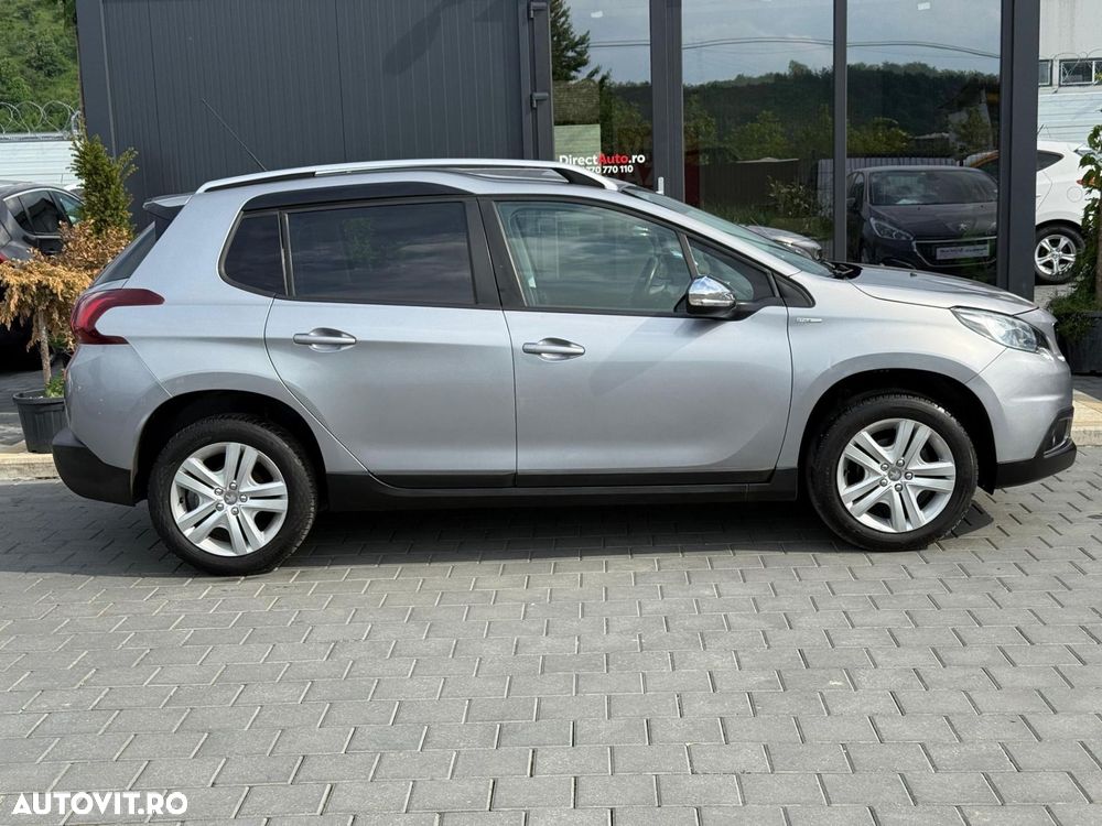 Peugeot 2008 - 8